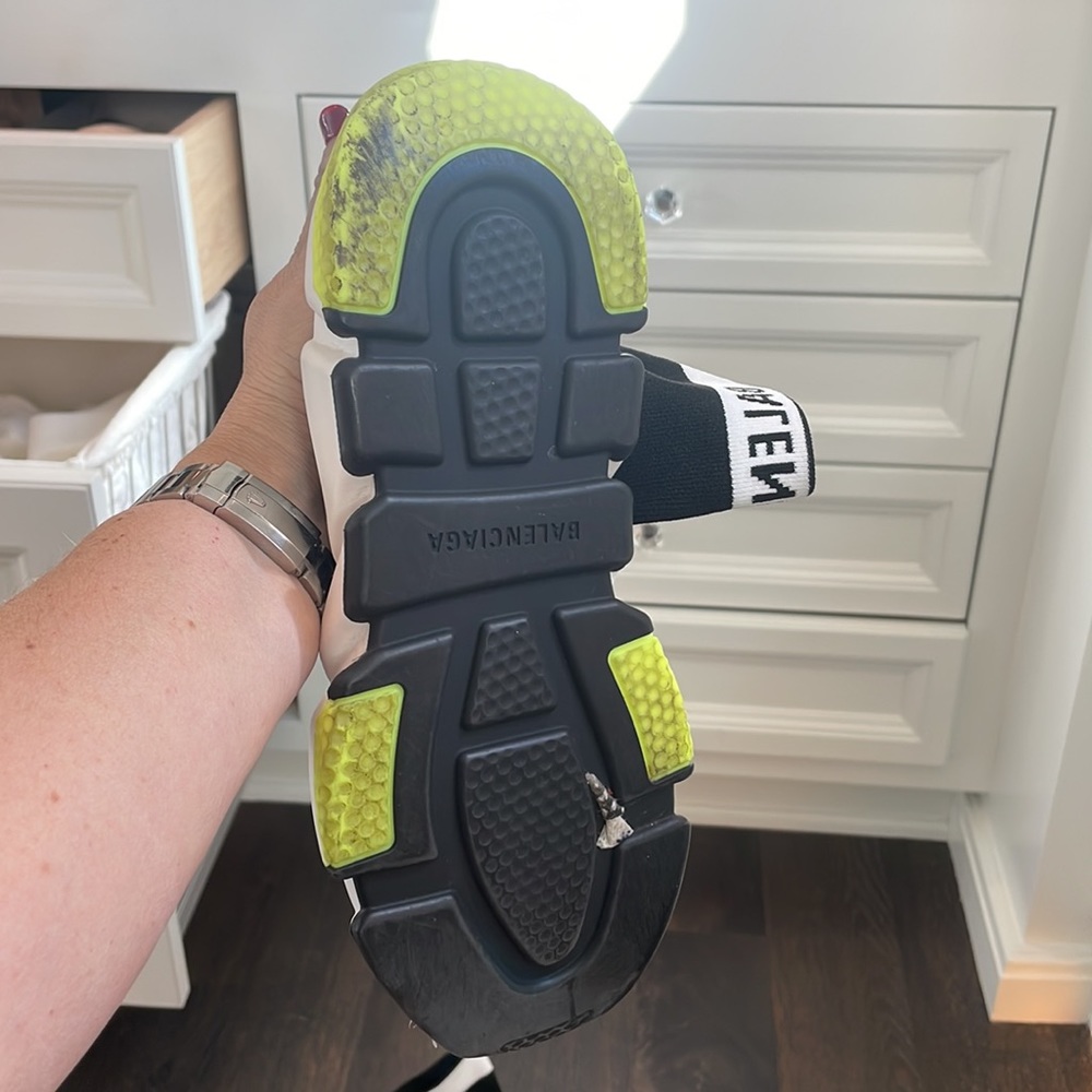 Balenciaga shoes - Picture 14 of 15